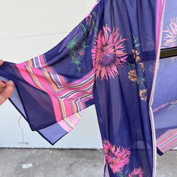 Vintage 70s Floral Kimono, Sheer, Retro Boho Style, Hippie Boho Iris S/M - Picture 5 of 10